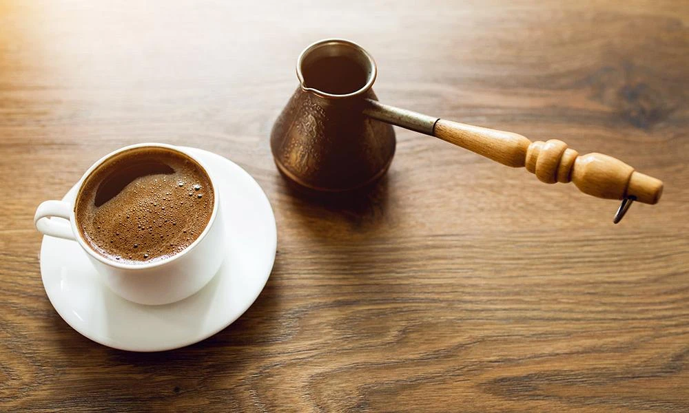 «Πικρός» ο καφές: Έρχονται αυξήσεις στην τιμή του μετά το Πάσχα